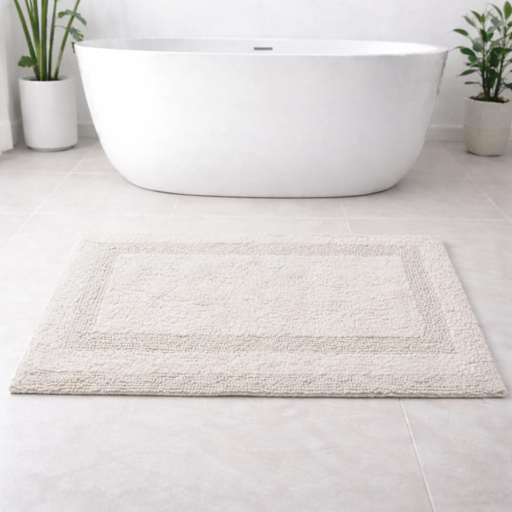 100% Cotton Bath Mat, Soft Plush Reversible Bathroom Rug, Absorbent Quick Dry Anti-Skid Machine Washable 20x32 Inch Bath Mats for Bathroom, Bath Mats for Shower (Silver)