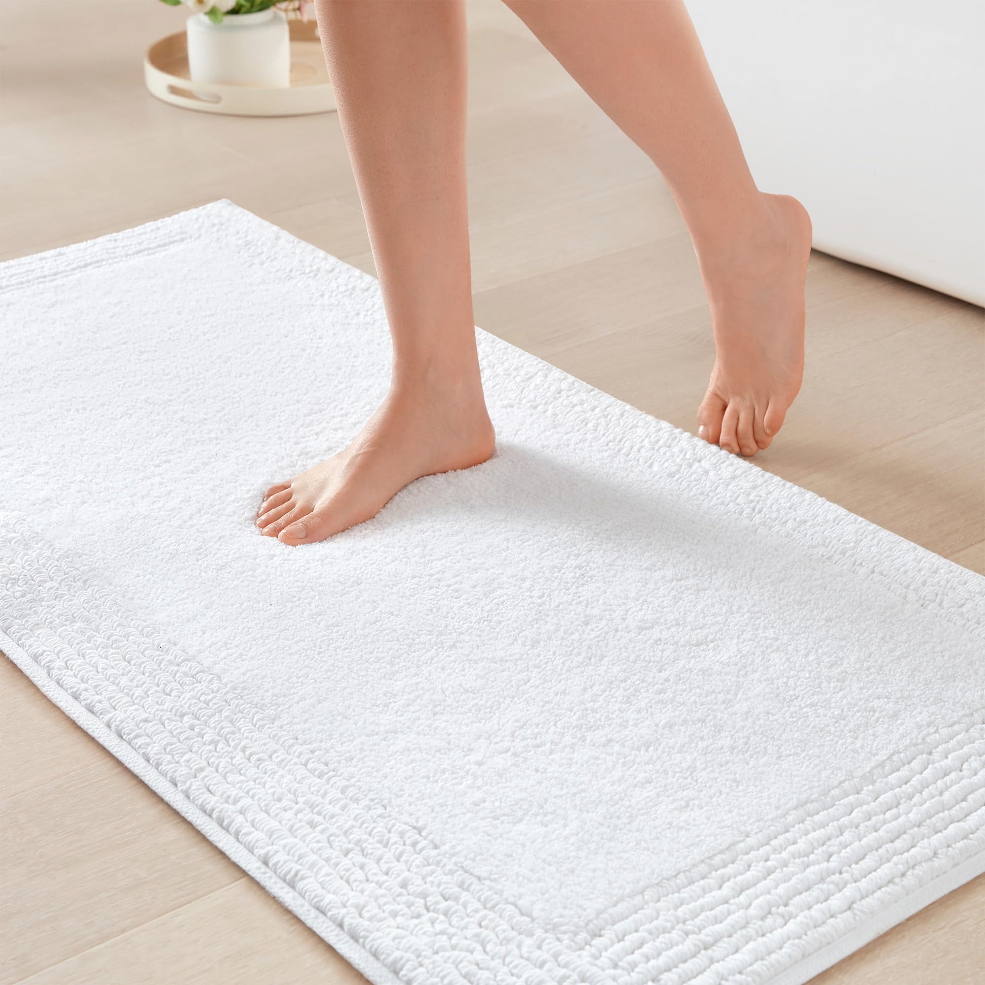 21"×34" White Reversible Tufted Cotton Bath Rug, 3000GSM Absorbent Quick Dry Bathroom Mat