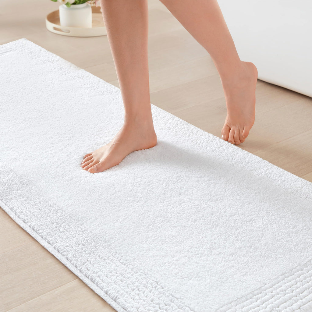 21"×34" White Reversible Tufted Cotton Bath Rug, 3000GSM Absorbent Quick Dry Bathroom Mat