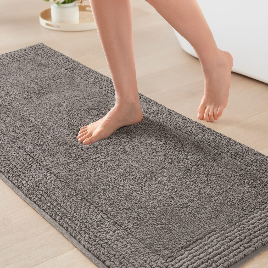 21"×34" White Reversible Tufted Cotton Bath Rug, 3000GSM Absorbent Quick Dry Bathroom Mat